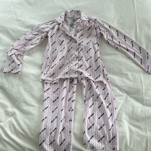 Juicy Couture 2 piece pajama set